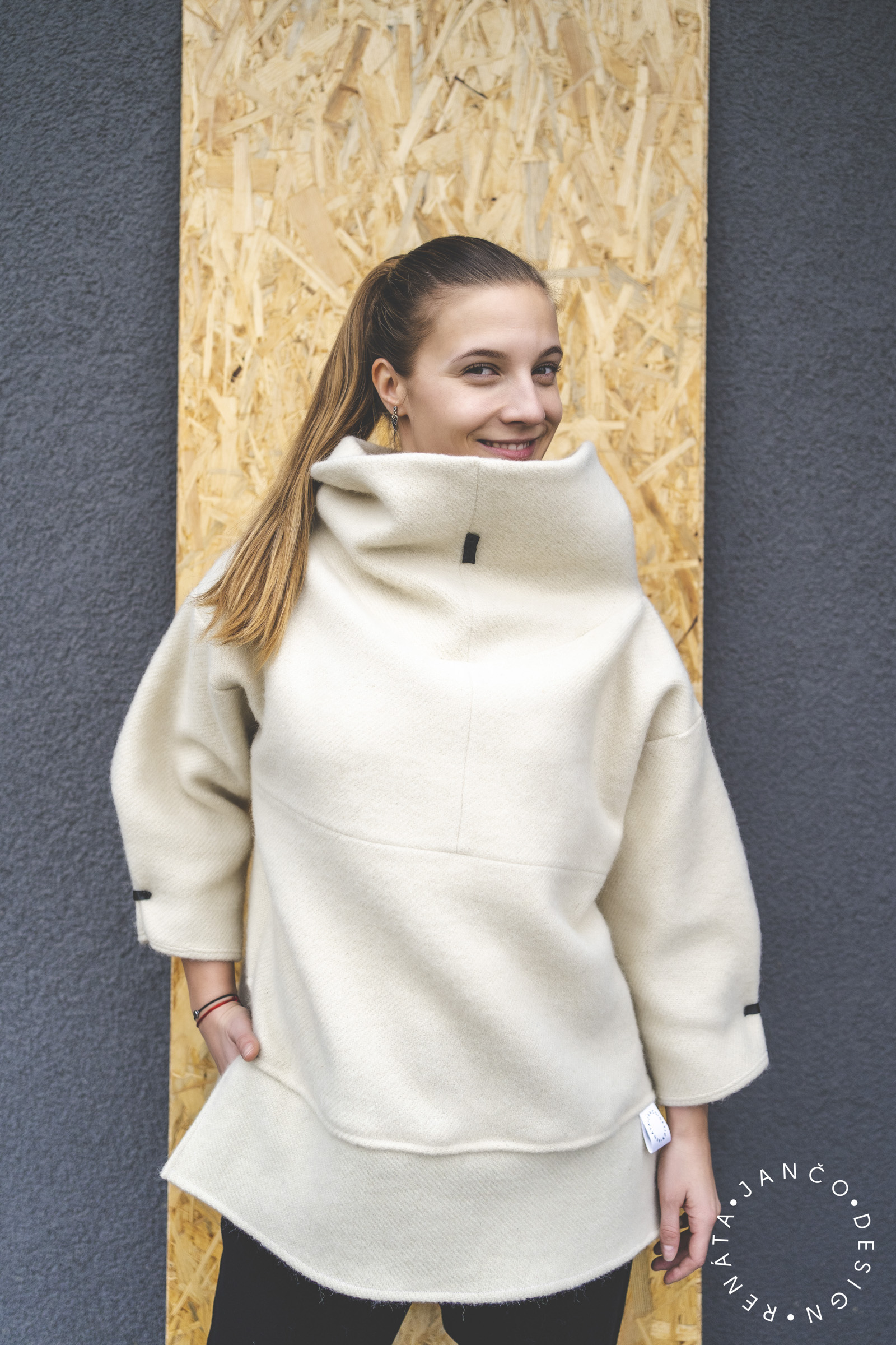Mikina-vlna-Natalka_009.jpg